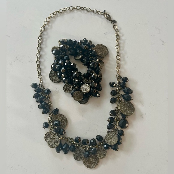 Black & gold (bronze) necklace & bracelet set - Picture 1 of 7